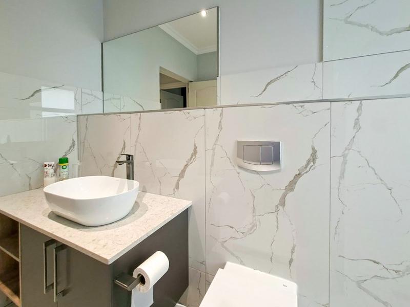 3 Bedroom Property for Sale in Hartenbos Heuwels Western Cape